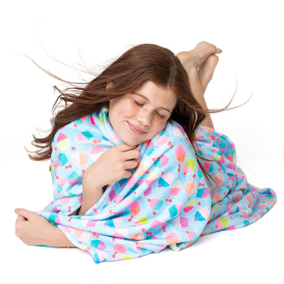 Plush Blanket - Cupcake