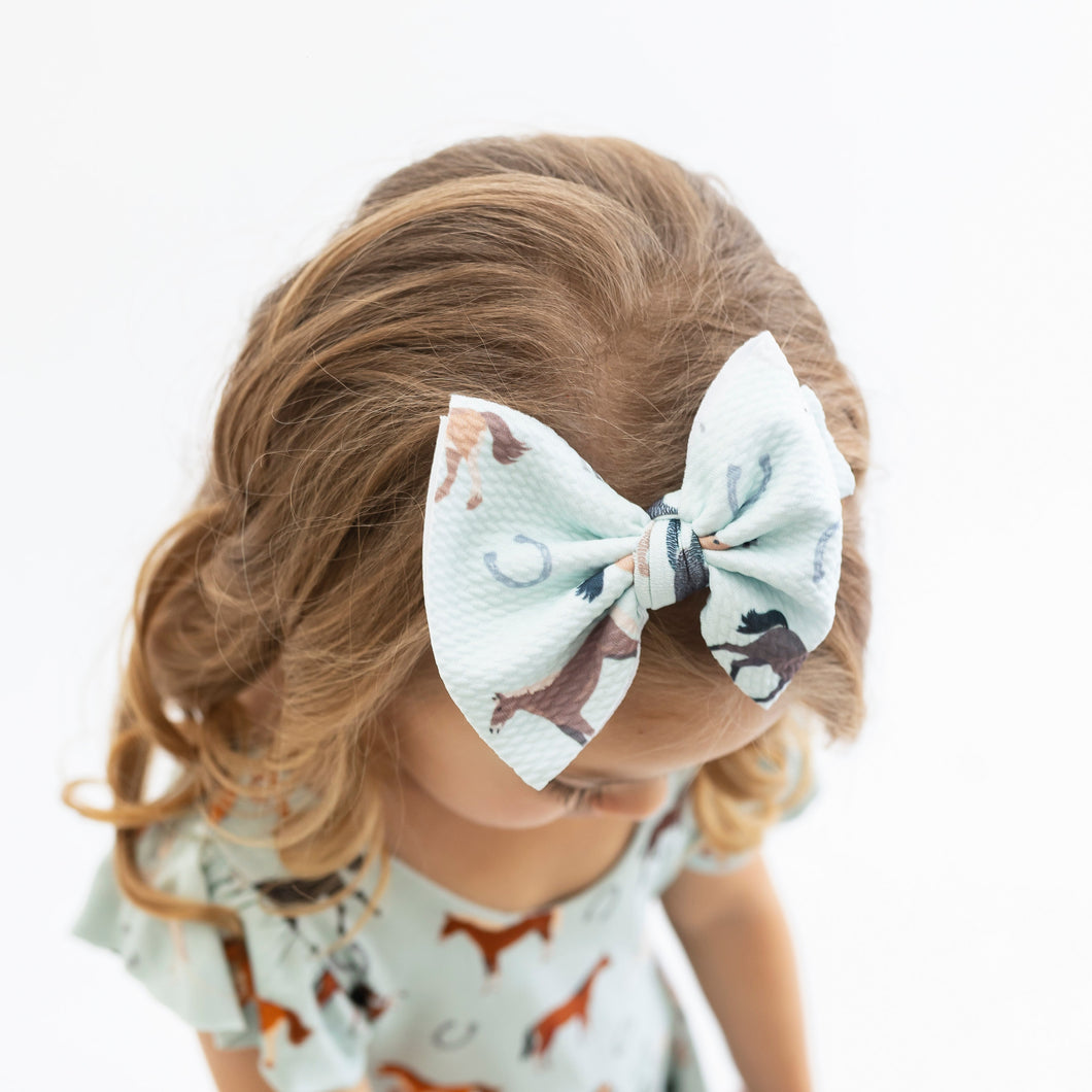 Western Horses Clippy Bow